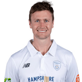 Nick Gubbins Biography